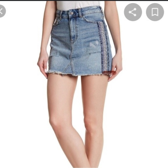 Free People Embellished Denim Mini Skirt Size 12 - Picture 3 of 10